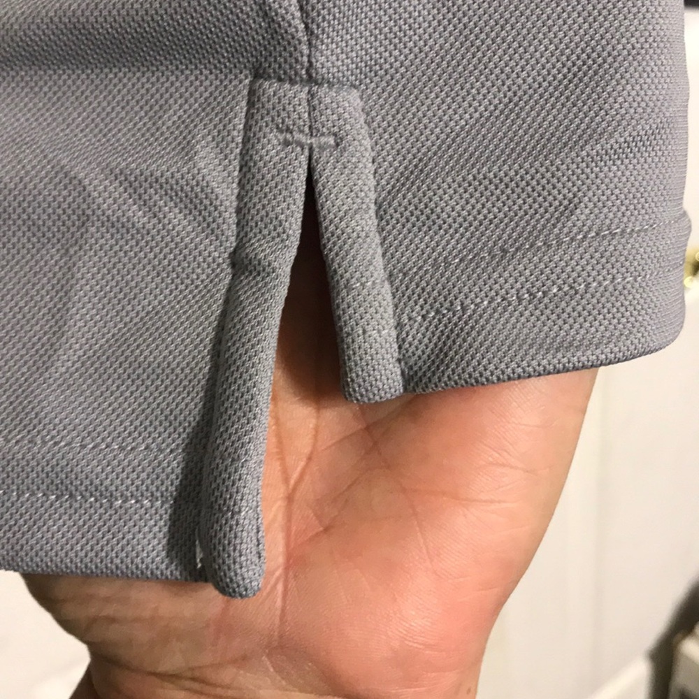 Men’s Under Armour Shirt - Picture 4 of 8
